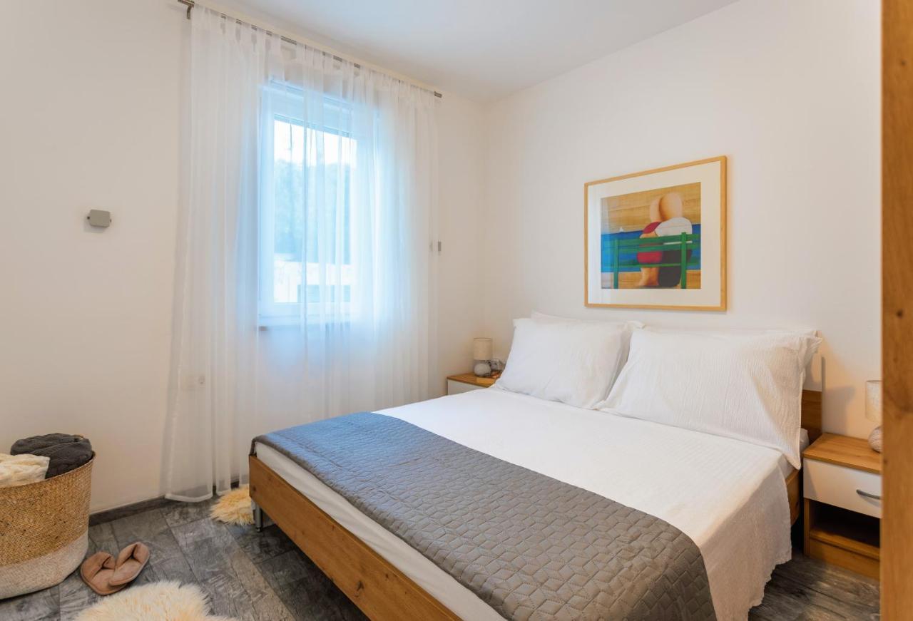 Apartman Olive Supetar Exteriér fotografie