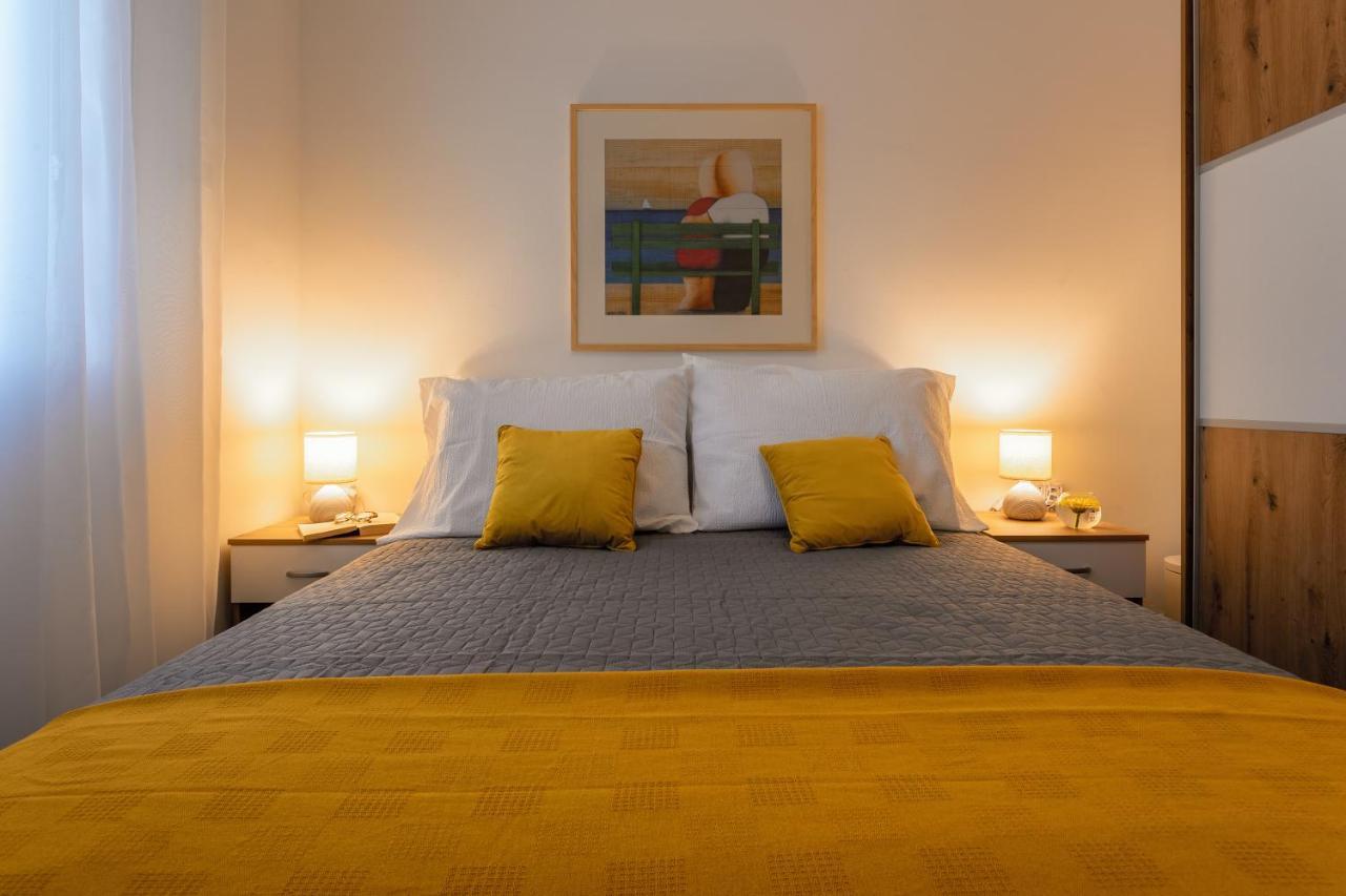 Apartman Olive Supetar Exteriér fotografie