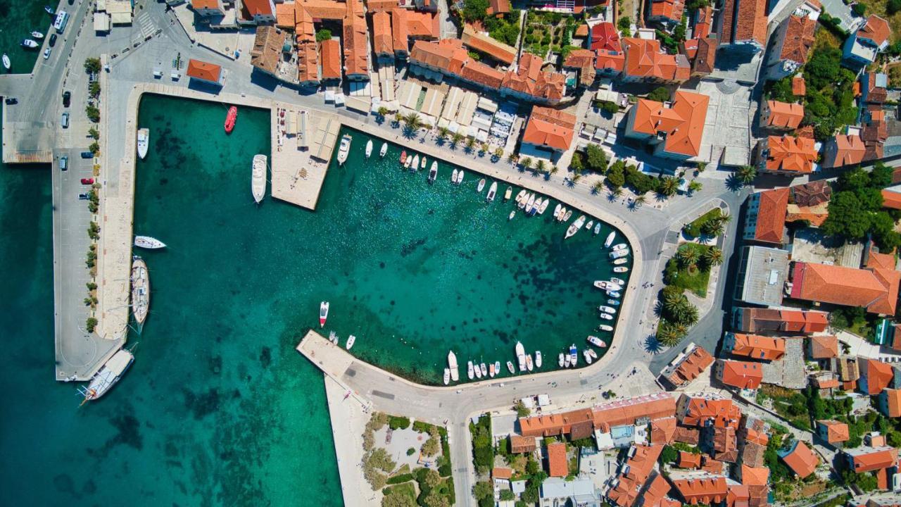 Apartman Olive Supetar Exteriér fotografie