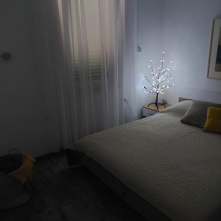 Apartman Olive Supetar Exteriér fotografie